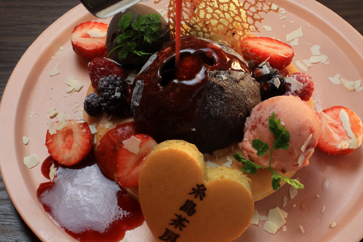 あまおうモンブランパンケーキ